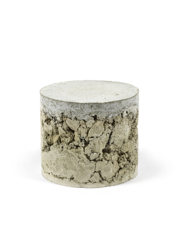 CONCRETE BASE D16 H16 (FOR GLASS BELL B6610067G)