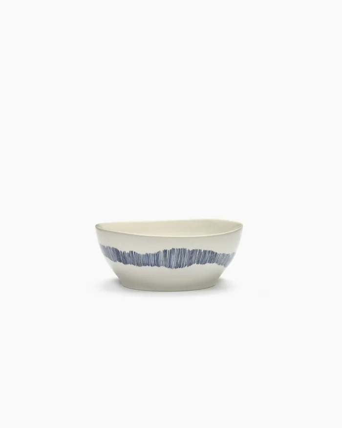 BOWL FEAST L L18 x W18 x H8 CM WHITE SWIRL-STRIPES BLUE