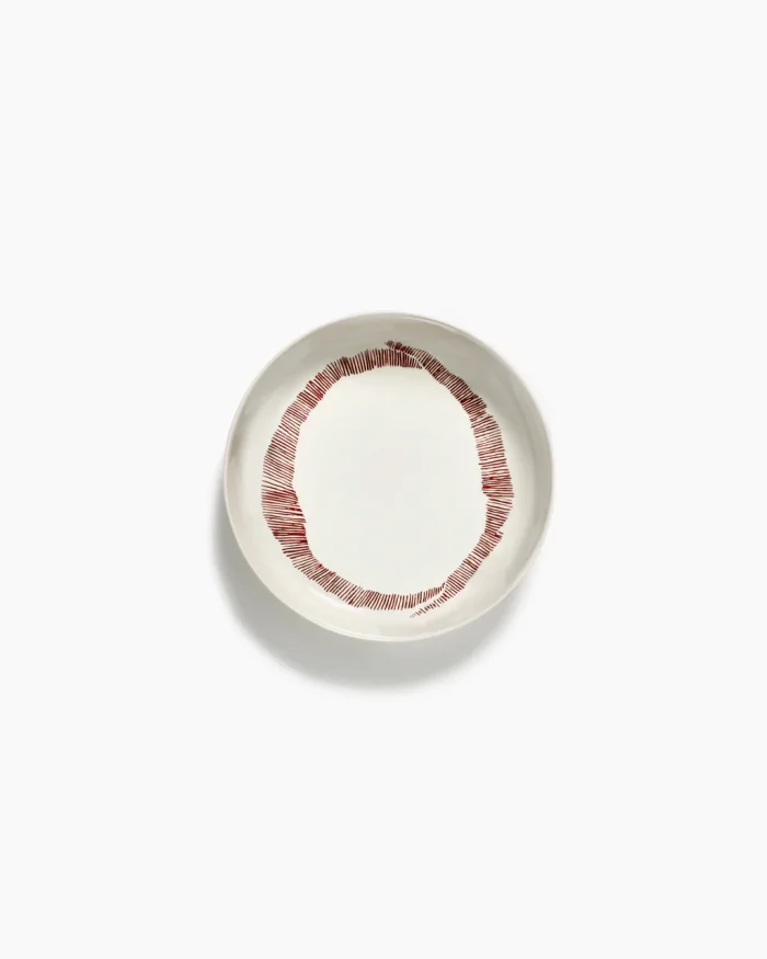PLATE HIGH FEAST L22 x W22 x H4 CM WHITE SWIRL-STRIPES RED