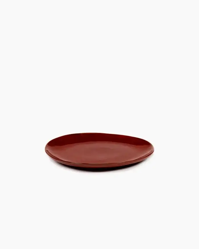 PLATE L VENETIAN RED LA MÈRE L 25 W 25 H 2.5 CM